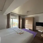 דירה White Tower Prestige מאמאיה