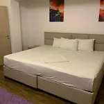 דירה White Tower Prestige מאמאיה
