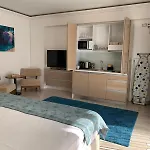 דירה White Tower Prestige