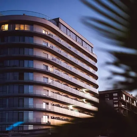 White Tower Prestige Mamaia