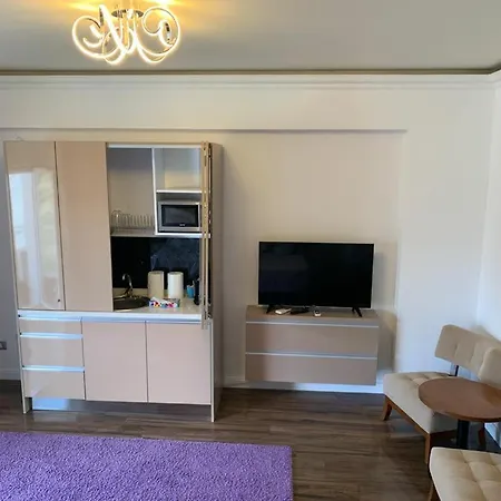Apartment White Tower Prestige