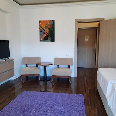 White Tower Prestige * Mamaia