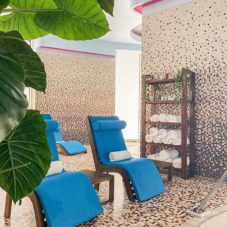 White Tower Prestige Apartment *