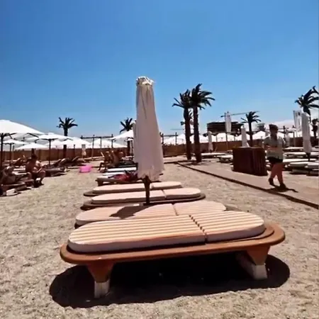 White Tower Prestige Apartment Mamaia