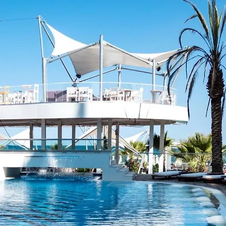 White Tower Prestige Apartmán Mamaia