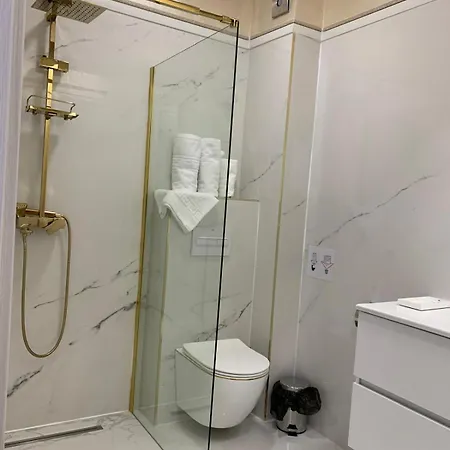 White Tower Prestige דירה *